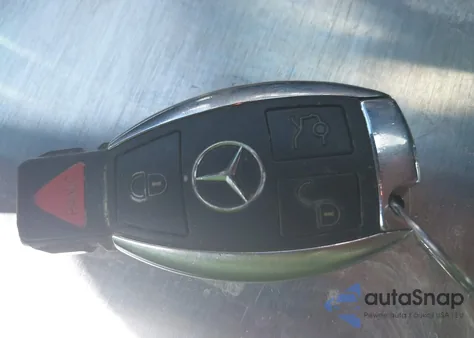 2010 Mercedes-Benz E 350 from USA, damaged, VIN WDDHF5GBXAA194639